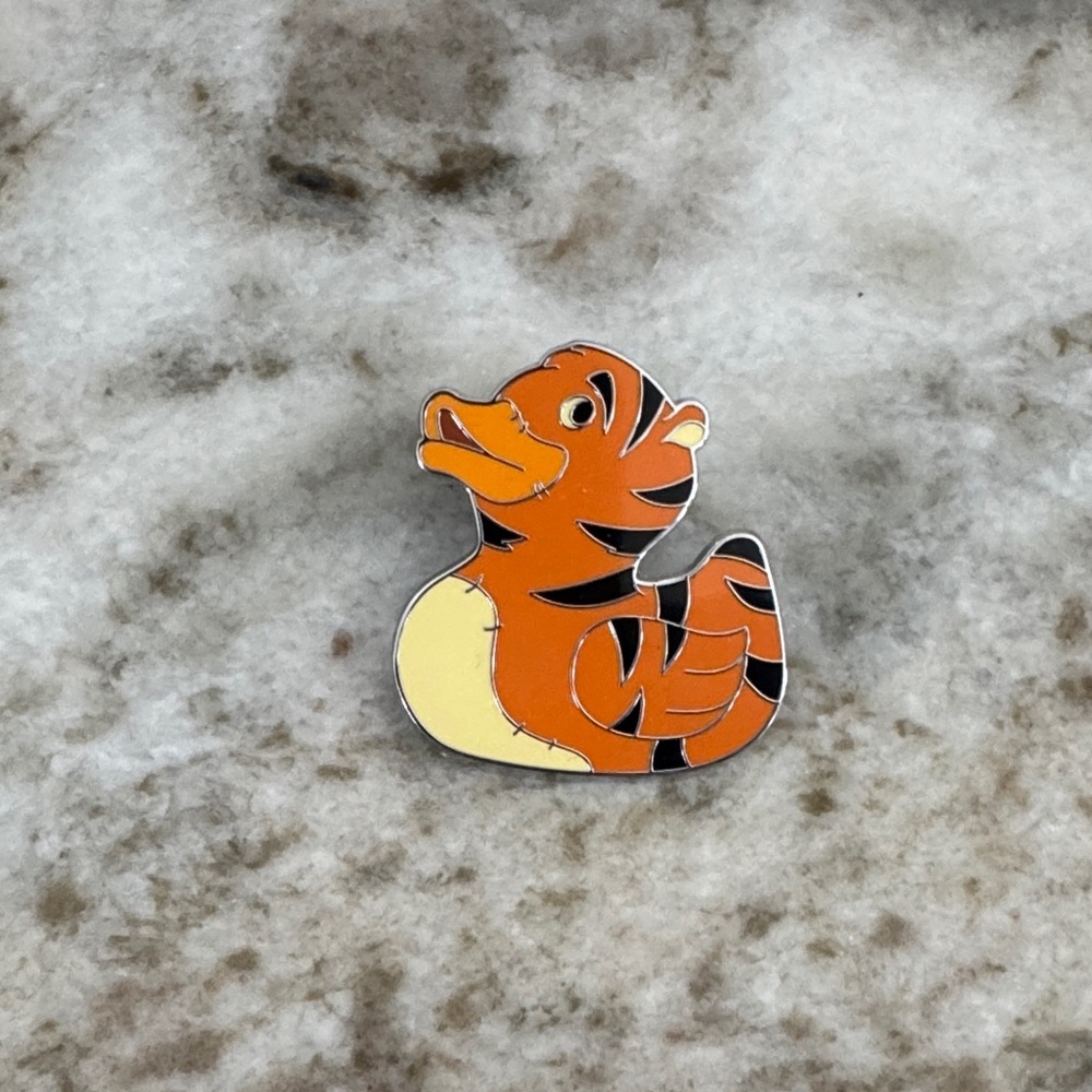 Disney Tigger duck pin